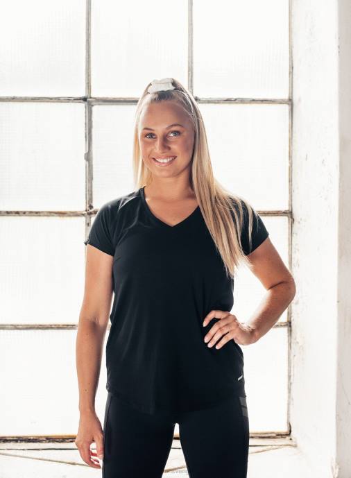 kvinnor AIM'N svart t-shirt med v-ringad hela dagen Kläder NBT4433