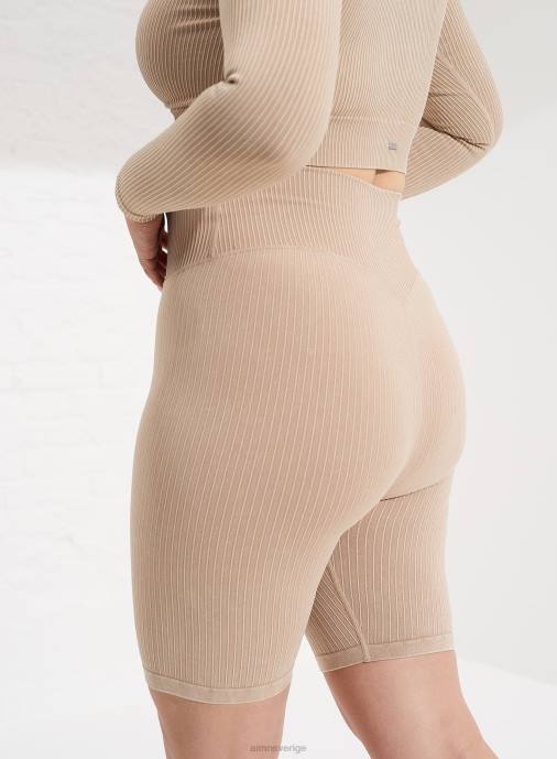 kvinnor AIM'N sandtvättade ribbade sömlösa bikershorts Kläder NBT4532