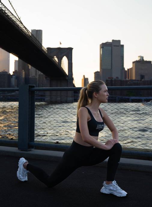 kvinnor AIM'N svart college core bh Kläder NBT4282