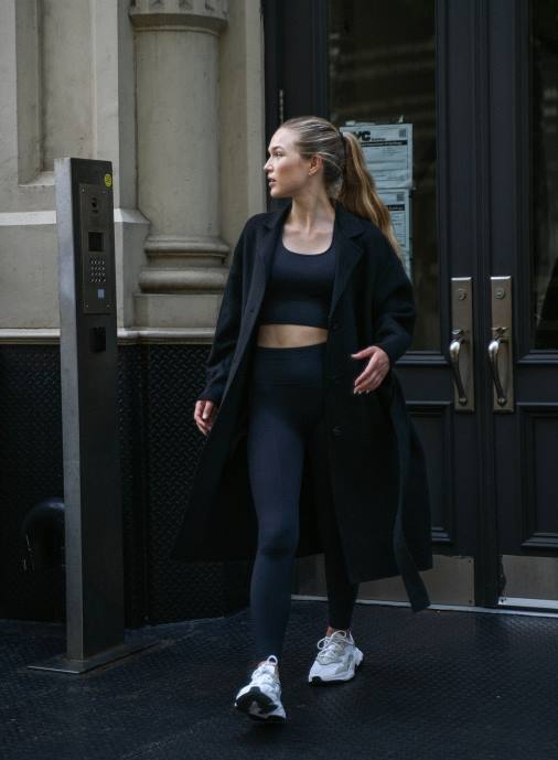 kvinnor AIM'N svart lyxig sömlös bh med högt stöd Kläder NBT4201