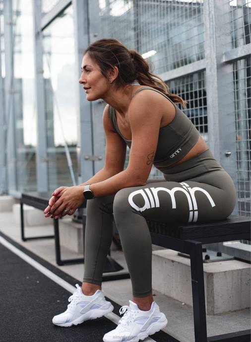 kvinnor AIM'N olivrandiga strumpbyxor Kläder NBT46