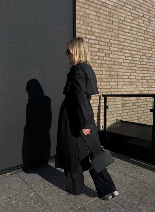 kvinnor AIM'N svart återvunnen tech trenchcoat Kläder NBT4724